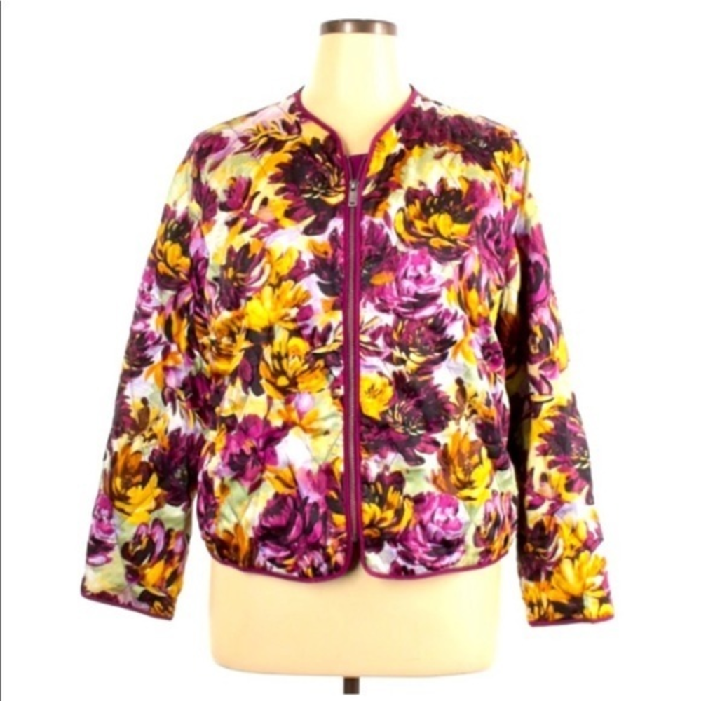 Ava & Viv 1X quilted red & gold floral satin look center zip lined bomber jacket